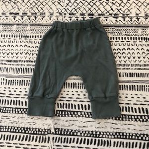 Kate Quinn pants 100% organic cotton